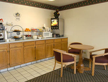 Super 8 By Wyndham Bourbonnais/Kankakee Area מסעדה תמונה
